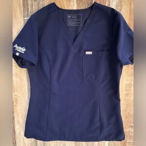 FIGS Catarina One-Pocket Scrub Top Navy Blue - Aya Healthcare, Size Medium